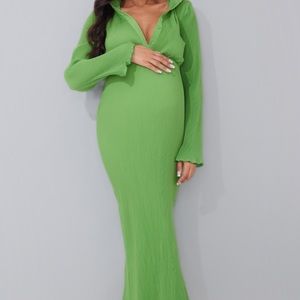 Pretty Little Thing Green Plisse Maternity Dress